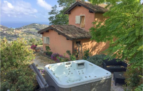 Amazing home in Vallebona with Jacuzzi, WiFi and 2 Bedrooms Vallebona